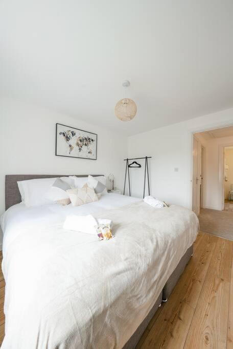 Stylish 2-Bed Home - For Company Contractor And Leisure Stays - Nec, Airport, Hs2, Contractors, Resort World برمنغهام المظهر الخارجي الصورة